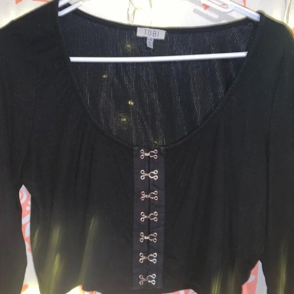 TOBI Clasped Long Sleeve Crop Top - Picture 5 of 5